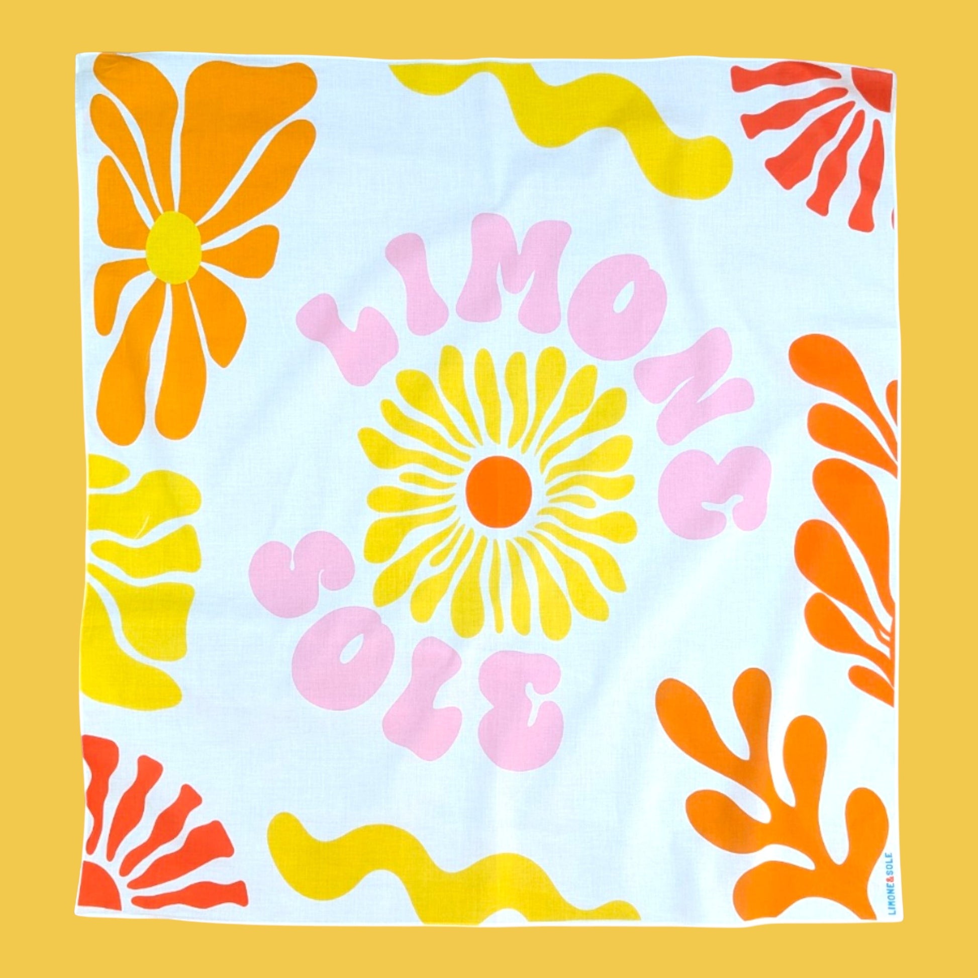 Foulard carré Limone&Sole en coton blanc avec motif floral rétro orange, jaune et rose style années 70